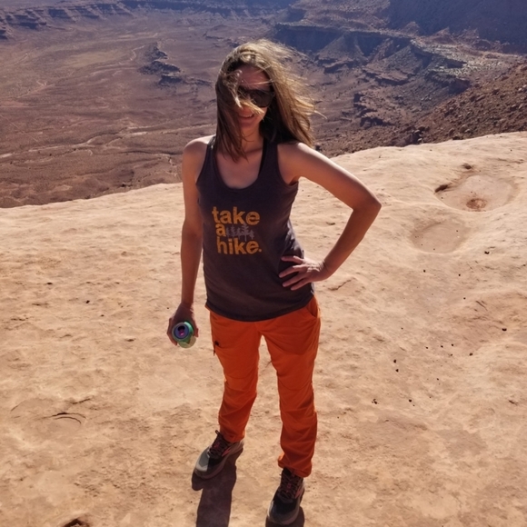 Meet your Posher, Jo - Picture 1 of 1